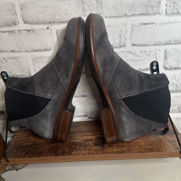 Naot Womens Ruzgar Gray Chelsea Boots EUR 41 10 Ankle Leather Suede Bootie - Picture 4 of 7